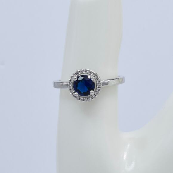 NWOT Fragrant Jewels Blue Sapphire Round Cut Halo Ring Size 7.75 US - Picture 2 of 5
